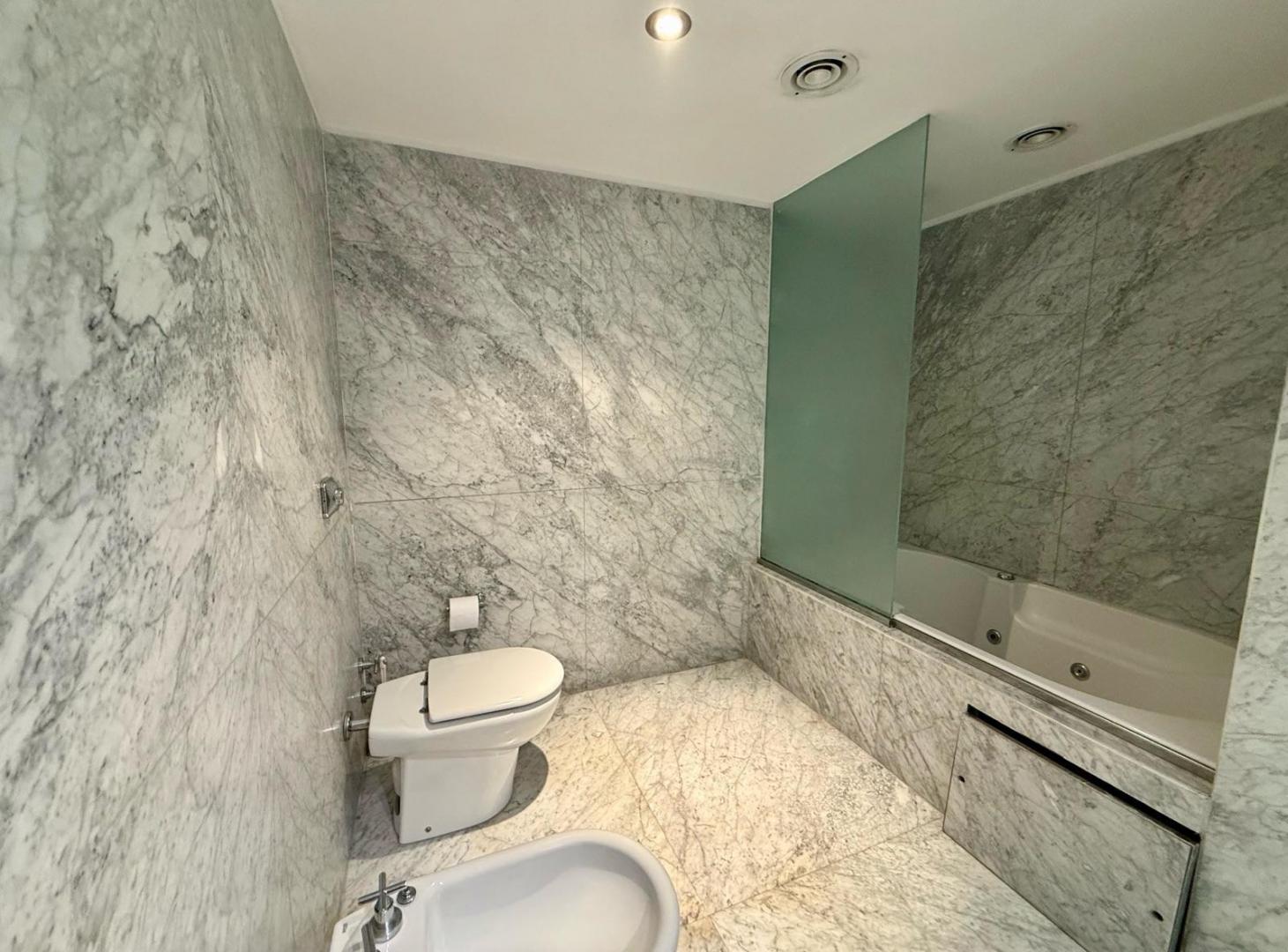 Foto de Departamento amoblado en alquiler 2 amb con cochera y expensas, imagen 2