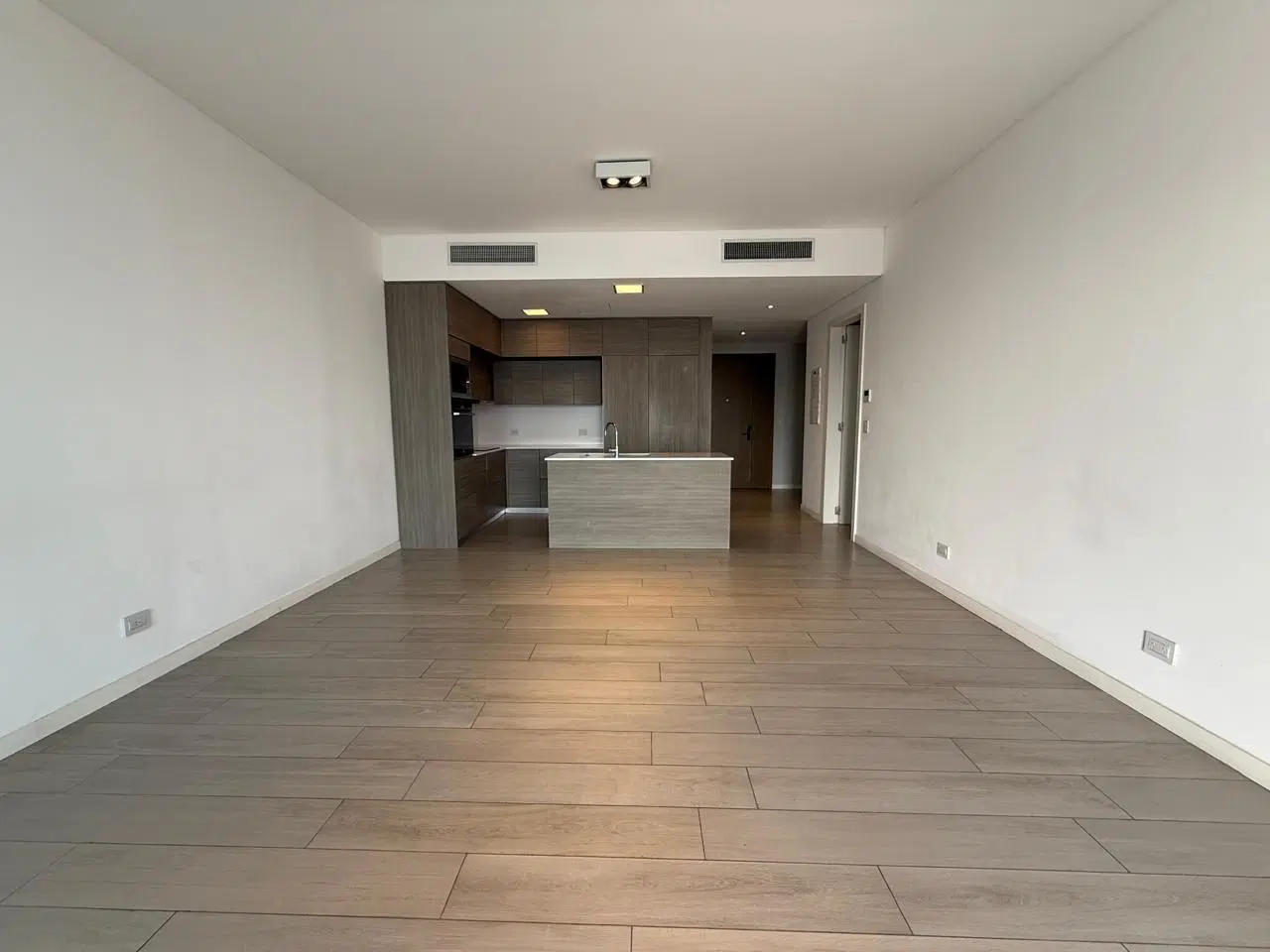 Departamento en alquiler 2 ambientes- con cochera- SLS- PUERTO MADERO 5