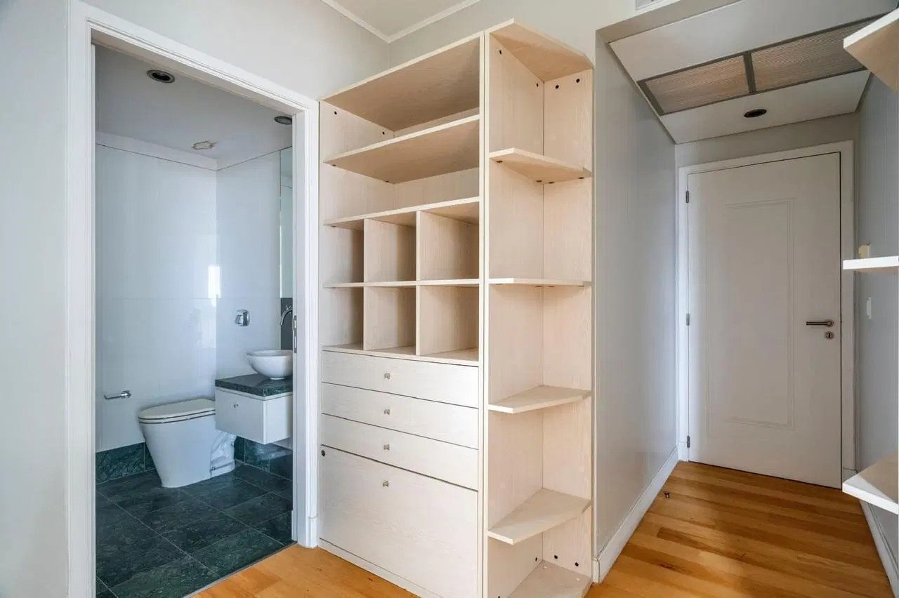 Departamento en  Alquiler 4 amb c/dep y cocheras, Renoir Puerto Madero 8