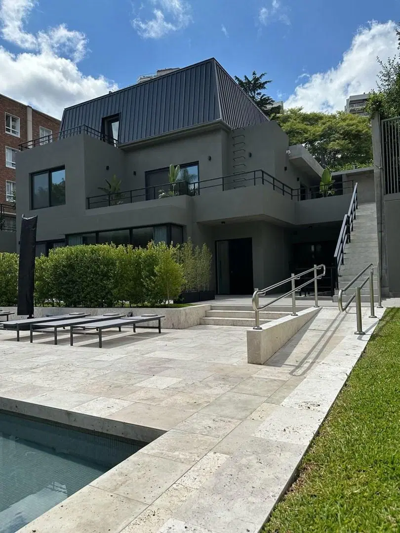 Casa  en Venta en Belgrano R Cochera - Piscina 3