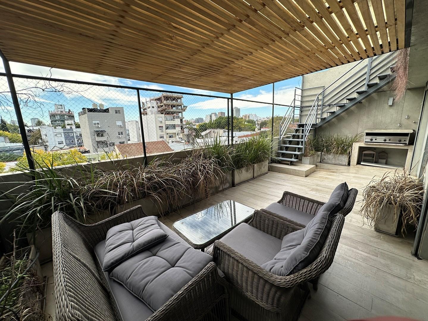 Foto de Venta Dúplex 5 ambientes en Coghlan con terraza quincho y 2 cocheras, imagen 2