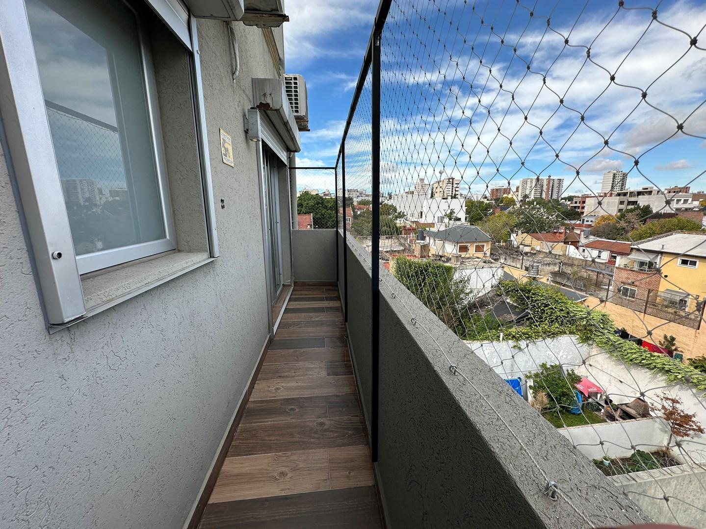 Foto de Venta Dúplex 5 ambientes en Coghlan con terraza quincho y 2 cocheras, imagen 2
