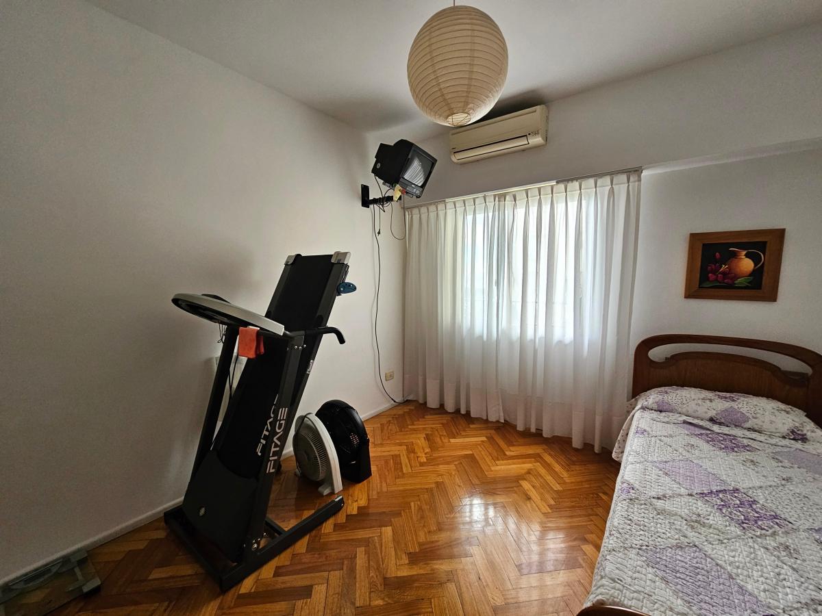 Venta de 4 Amb con Cochera en Monte Castro Impecable 4