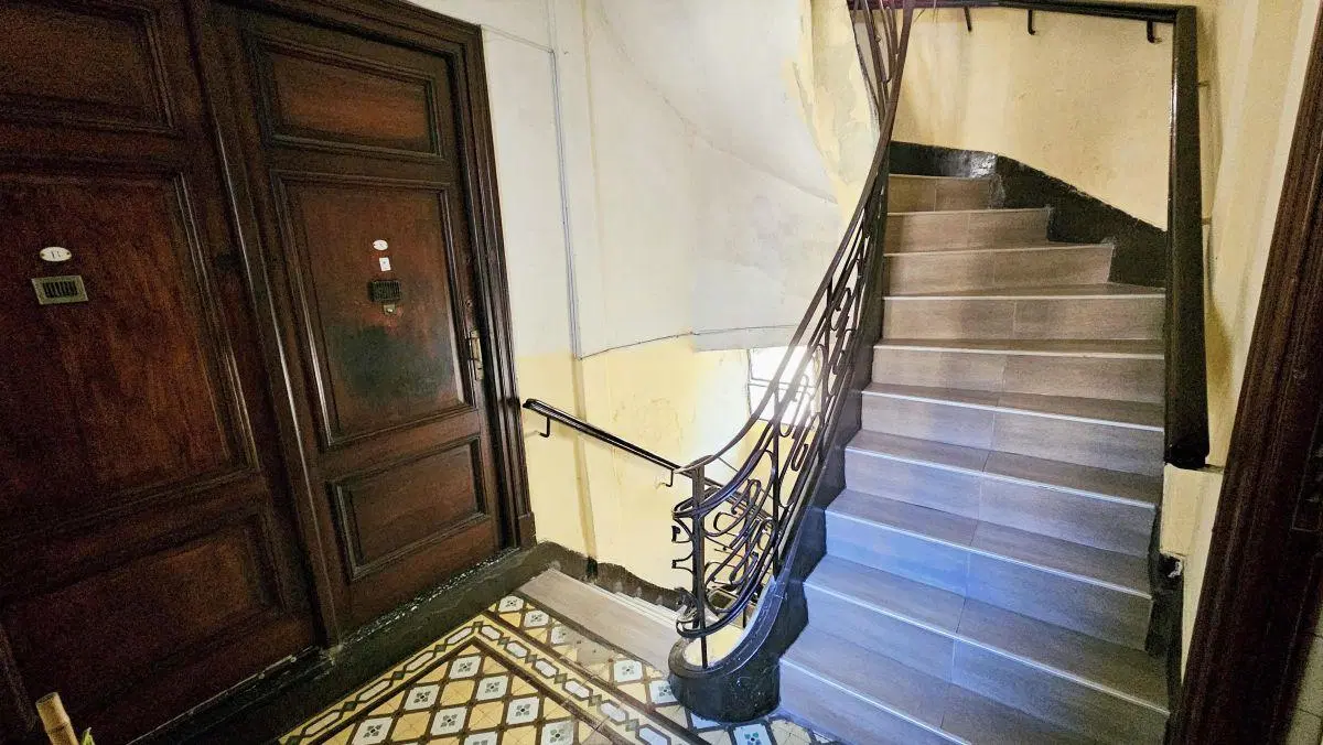 Venta de 3 ambientes en La Boca. Expensas super bajas. Posibilidad de Financiar 2
