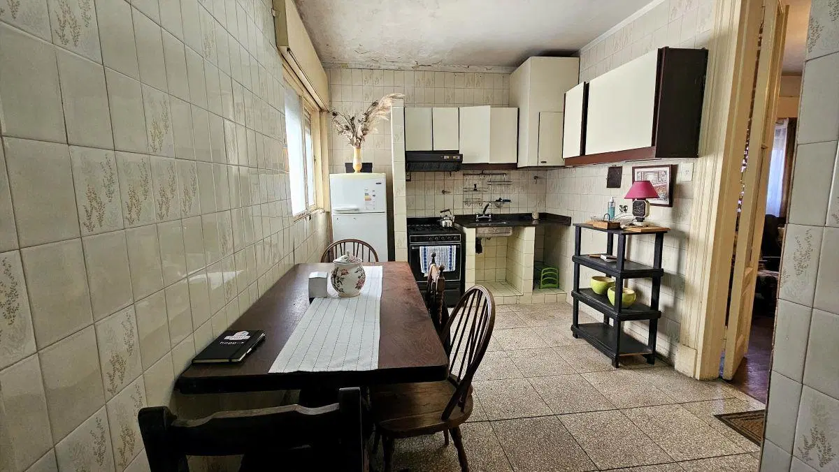 Venta de 3 ambientes en La Boca. Expensas super bajas. Posibilidad de Financiar 5