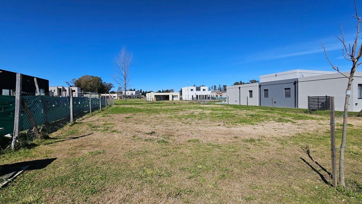 Foto de Venta de lote 526m2 en Santa Sofia Pilar del Este, imagen 1