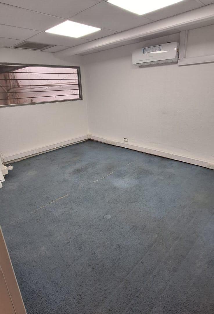 Foto de ALQ. LOCAL COMERCIAL- ALBERDI- SANTA ROSA 1200- AMPLIO, imagen 2