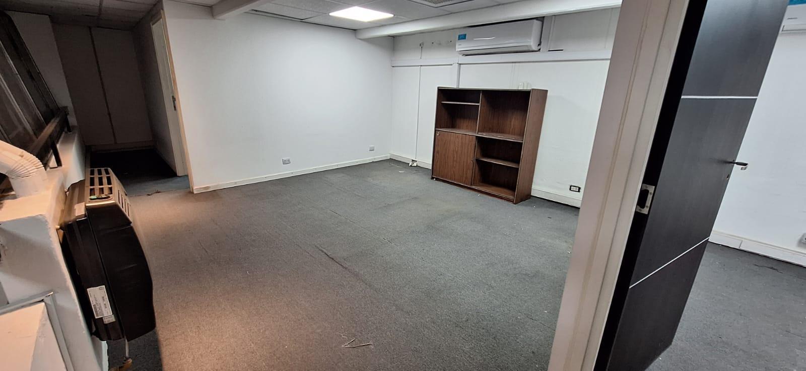 Foto de ALQ. LOCAL COMERCIAL- ALBERDI- SANTA ROSA 1200- AMPLIO, imagen 5