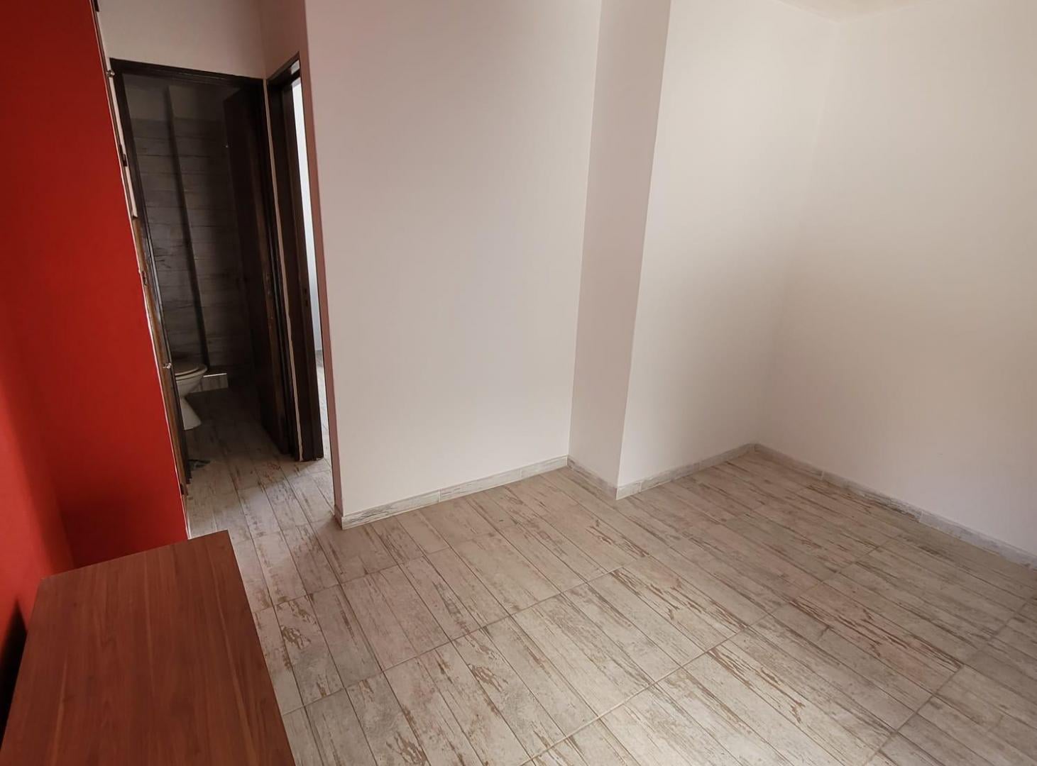 Foto de VENTA! OPORTUNIDAD- GUEMES- 1 DORMITORIO- 2DO PISO POR ESCALERA, imagen 5