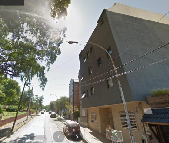 Departamento venta en Alberdi 1 dormitorio Frente a plaza Apto crédito
