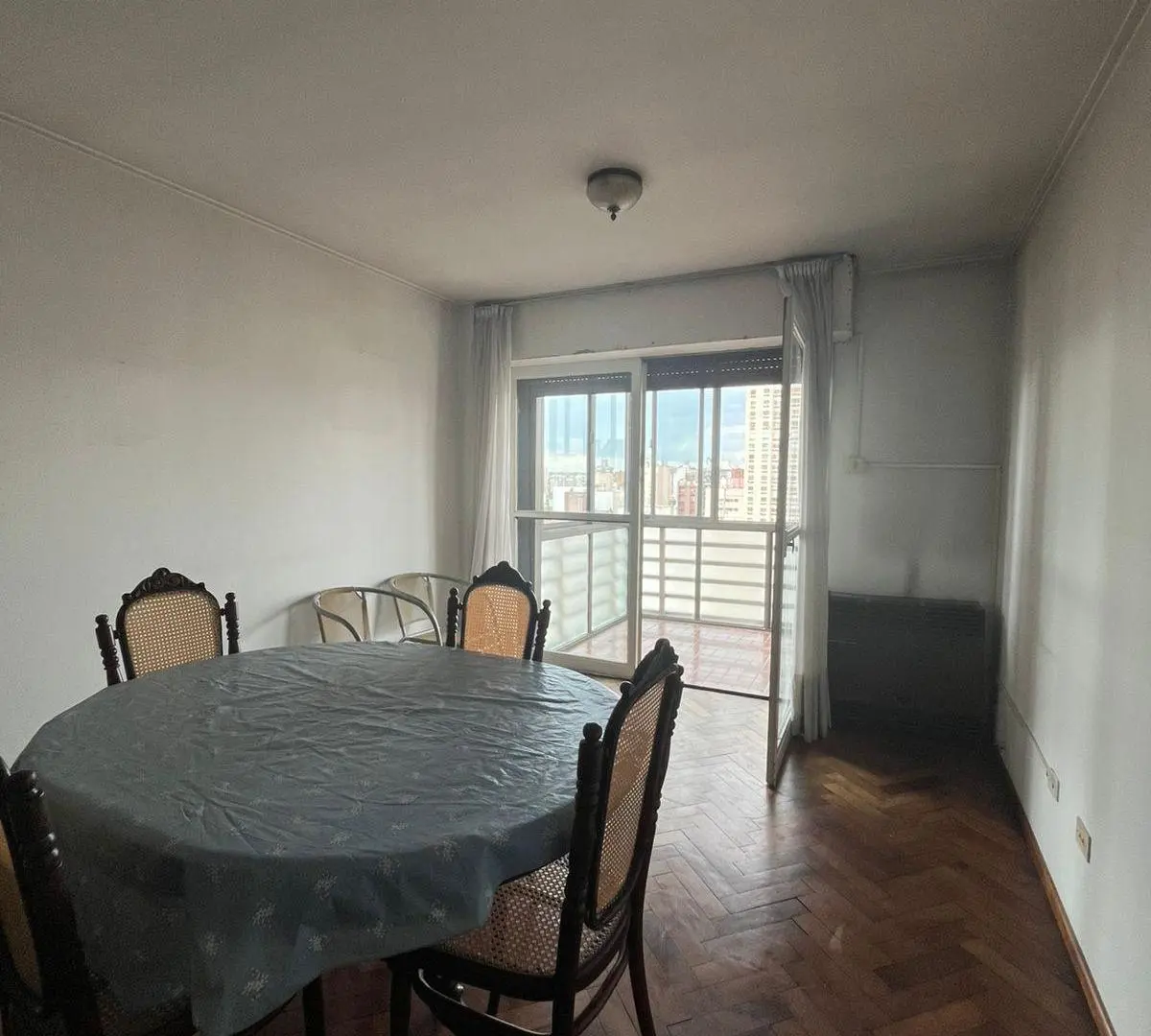 VENTA- SEMIPISO- ALBERDI- 3 DORMITORIOS- 2 BAÑOS- BALCÓN- EXCELENTE VISTA 1