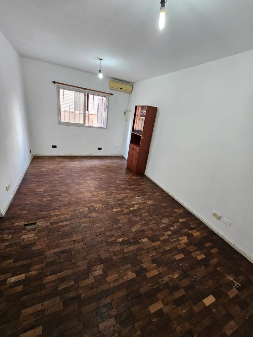 OPORTUNIDAD! Depto. 2 dorm + Comodín