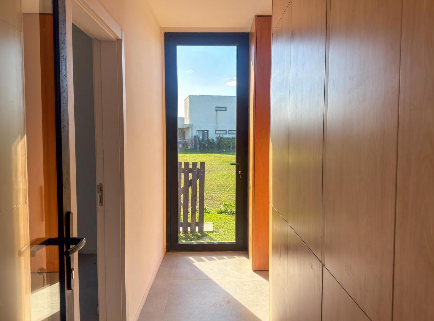 Foto de Casa en Barrio Costas - Puertos del Lago, imagen 2