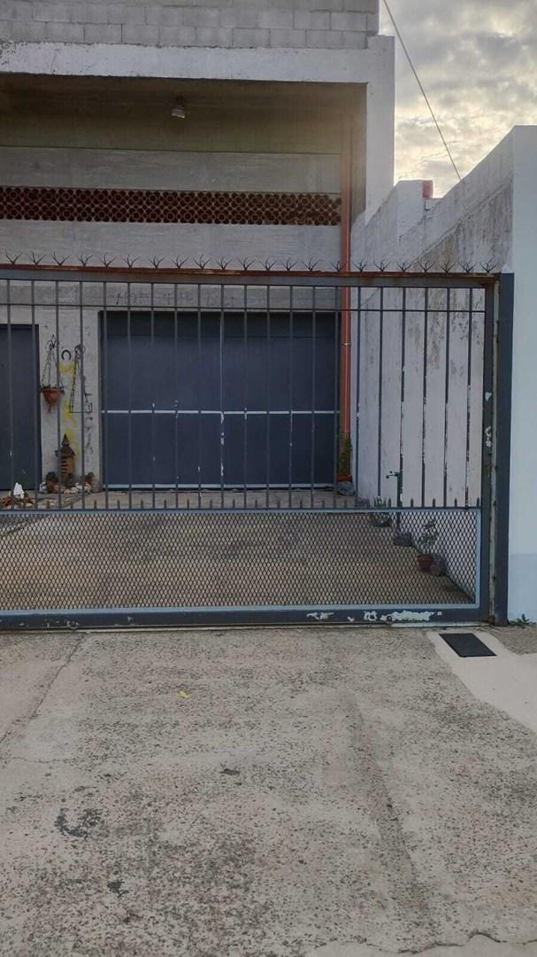 Foto de Depósito Galpón en Alquiler en Villa Domínico, Avellaneda, G.B.A. Zona, imagen 1