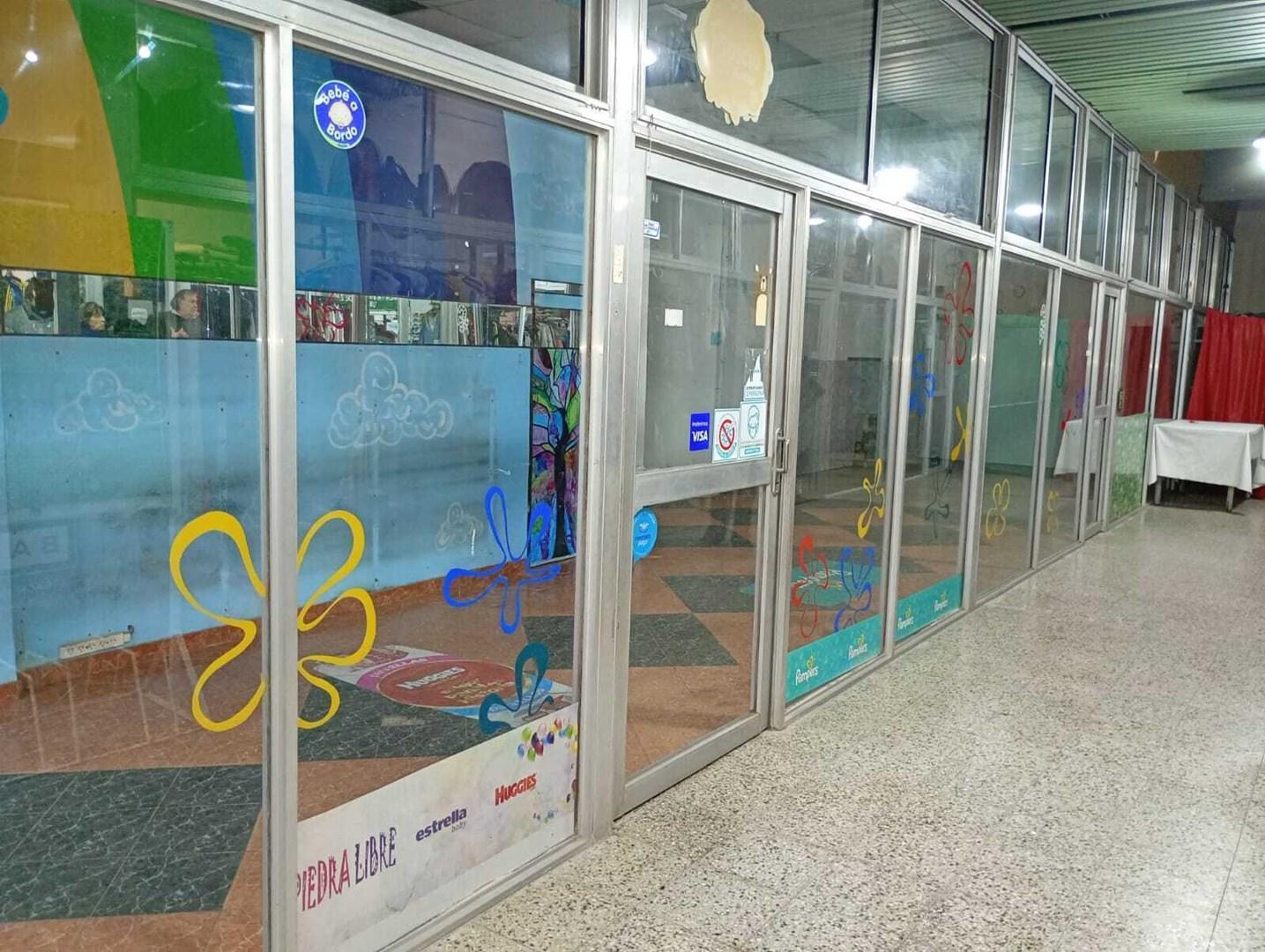 Foto de Local Comercial de 51 m² en alquiler en Hudson !!!, imagen 4