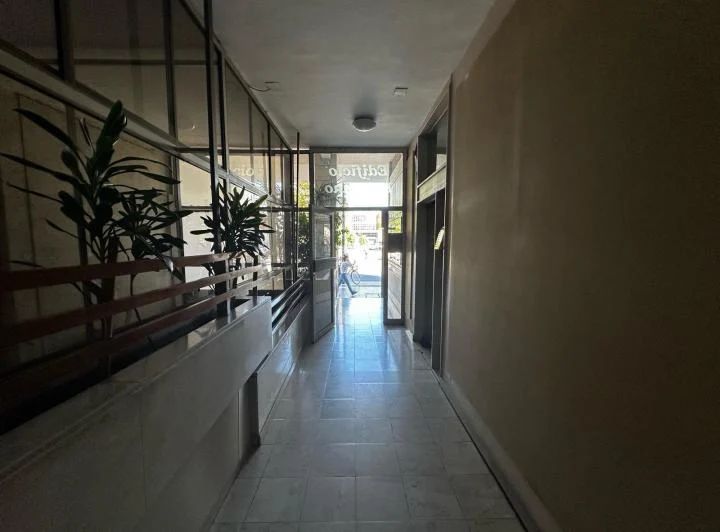 Oportunidad En Venta 2 Ambientes, Moron Centro 2