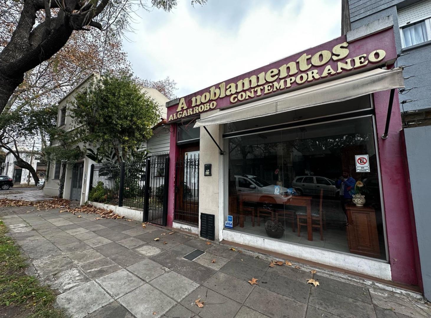 Oportunidad Casa con Local Apto Credito, Toma 2 Amb en Parte de Pago