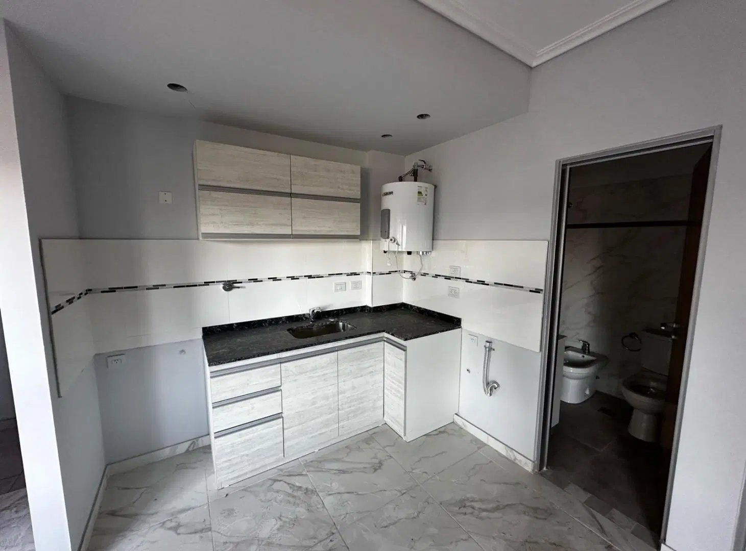 En Venta 2 Ambientes 1B y 5B 5