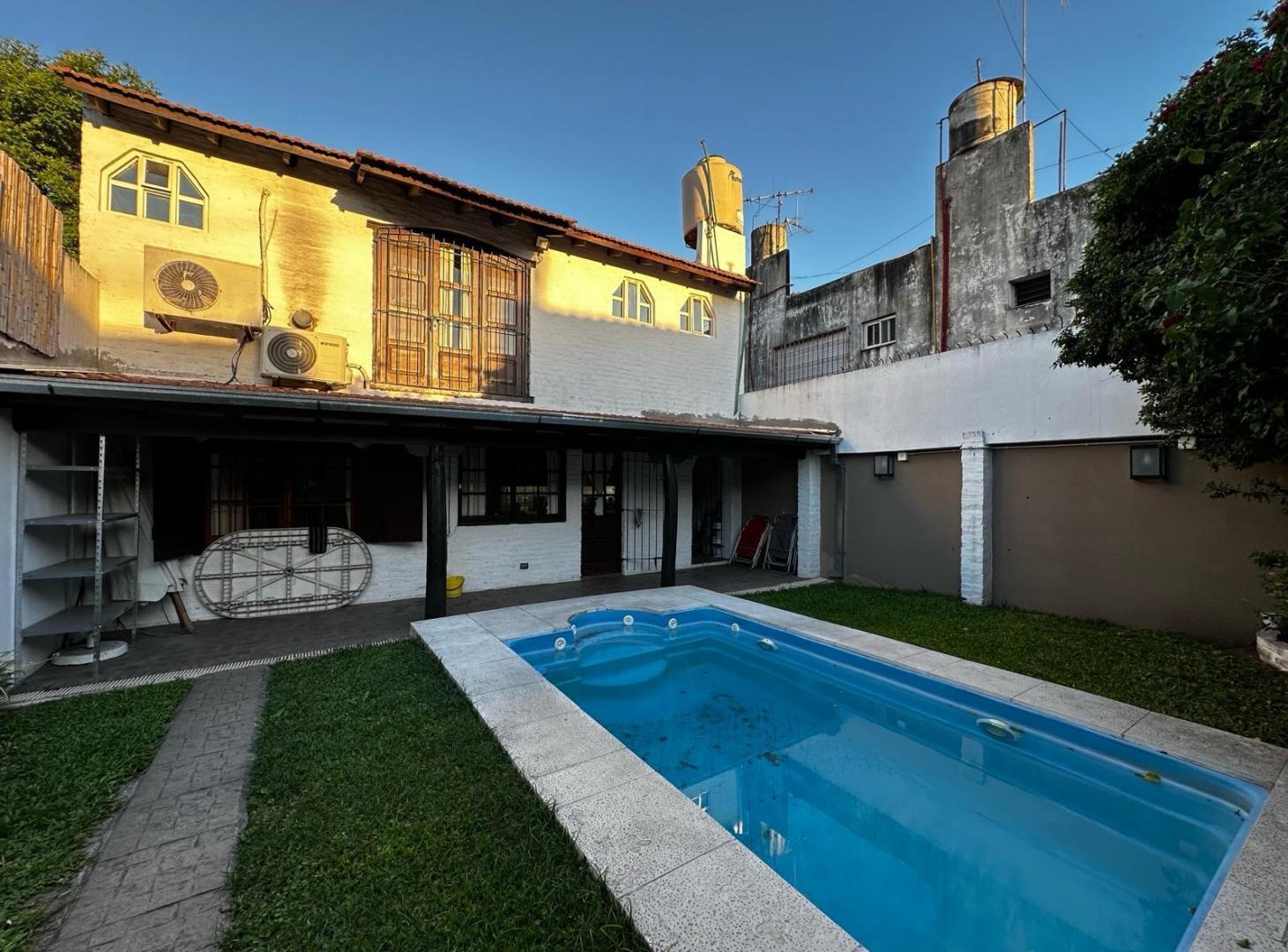 Casa En Venta Haedo Oportunidad!