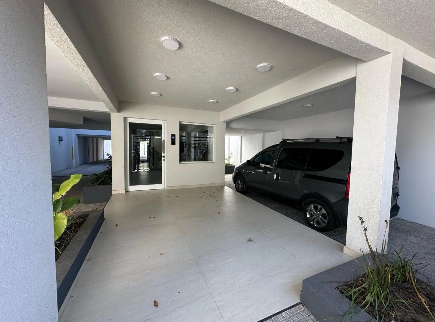 En Venta Monoambiente amplio con balcón al frente   zona en crecimiento 5