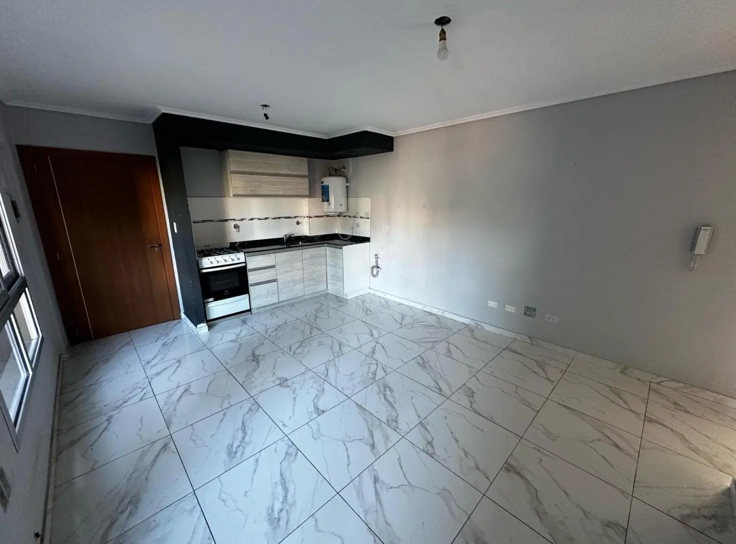 2 Ambientes Con Balcon En Alquiler 3A 5