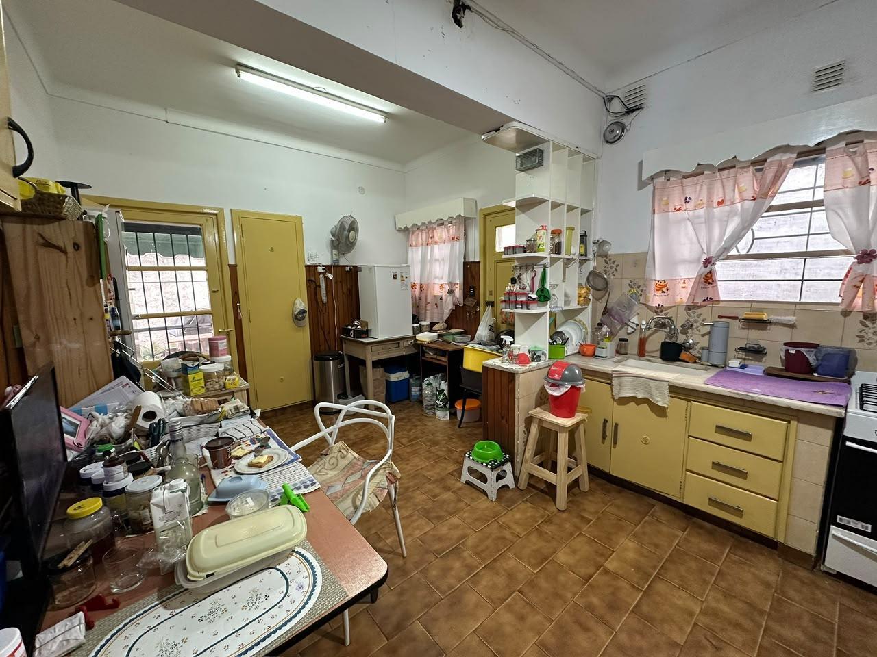 Foto de En Venta Casa 4 Ambientes Con Patio Excelente Ubicacion, imagen 3