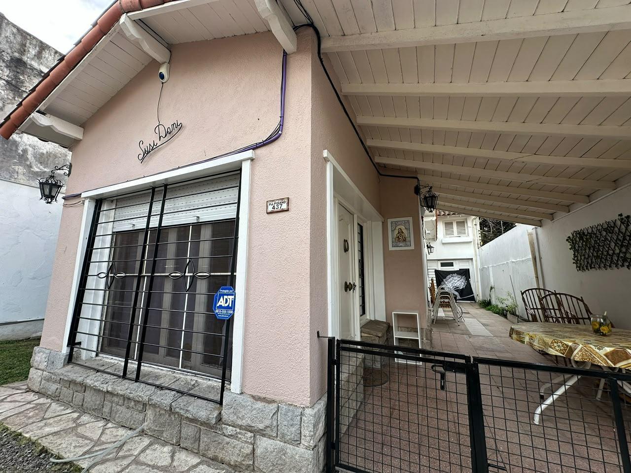 Foto de En Venta Casa 4 Ambientes Con Patio Excelente Ubicacion, imagen 1