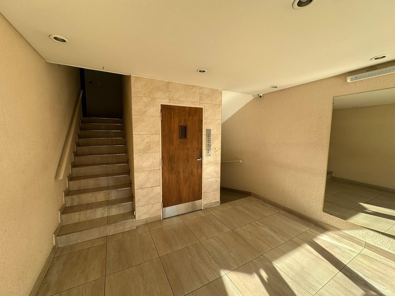 Foto de En Venta 2 Ambientes Con Cochera Descubierta Y Con Renta, imagen 4