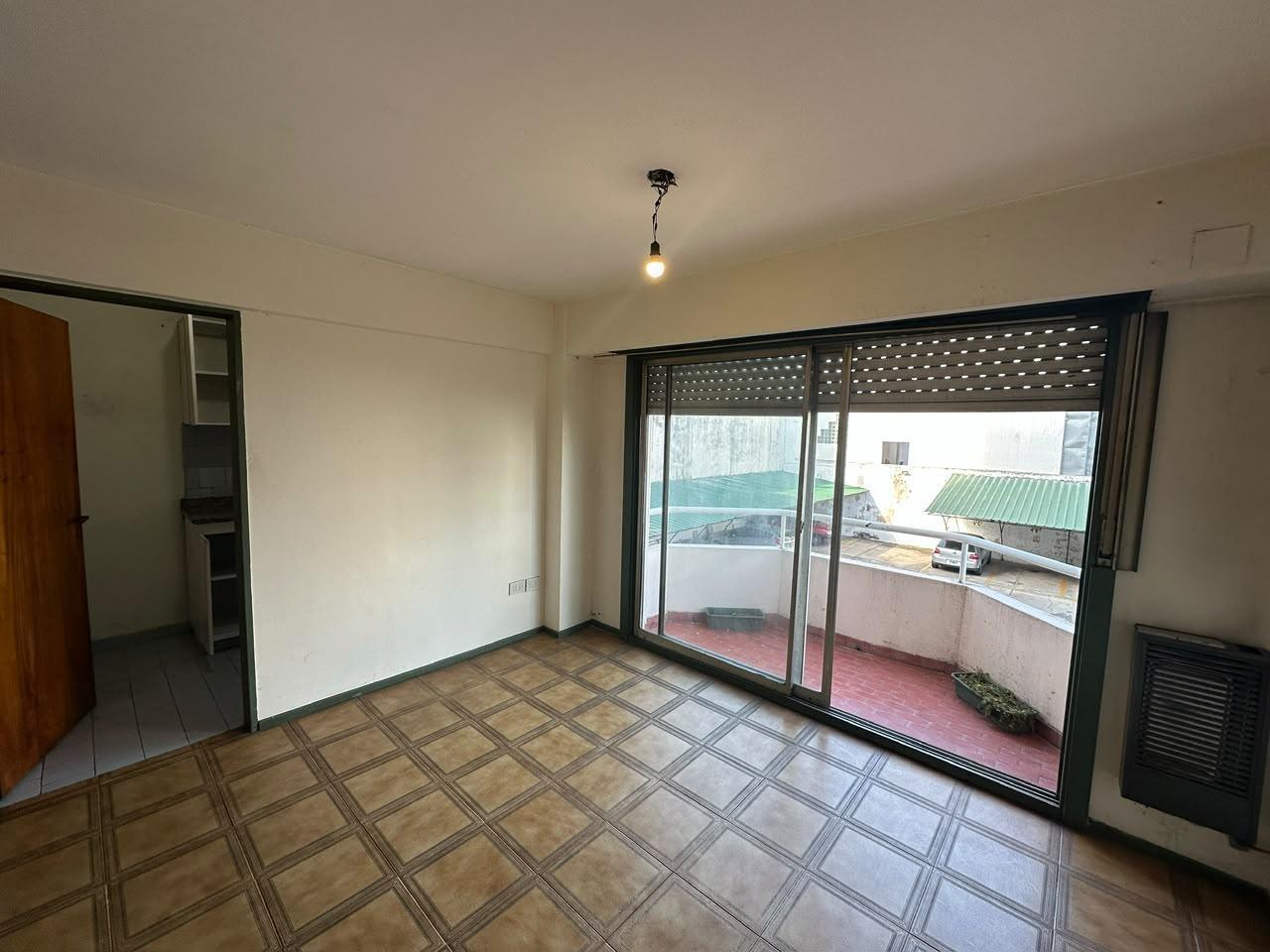 Foto de En Venta 2 Ambientes Con Cochera Descubierta Y Con Renta, imagen 5