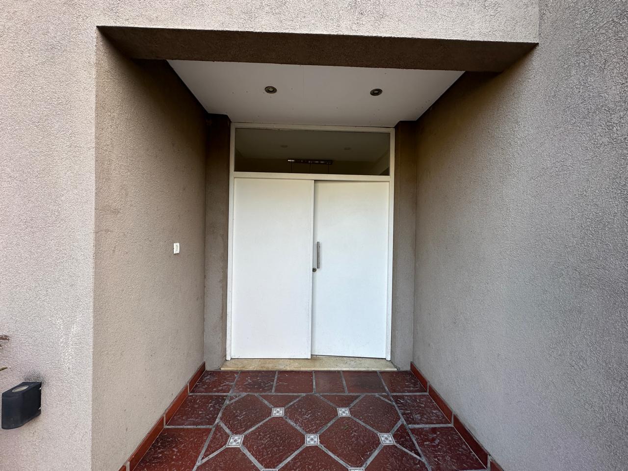 Foto de En Venta Casa Barrio Privado Altos Del Sol, imagen 3