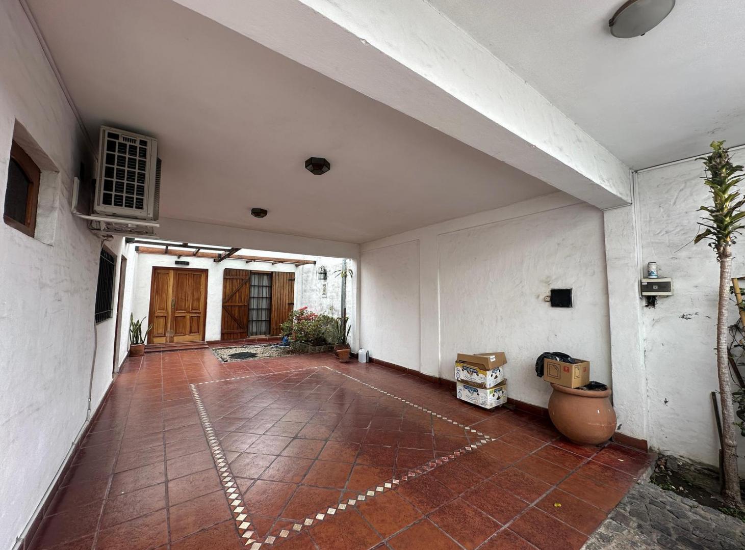 Foto de En Venta Casa Con Pileta y Galeria, imagen 5