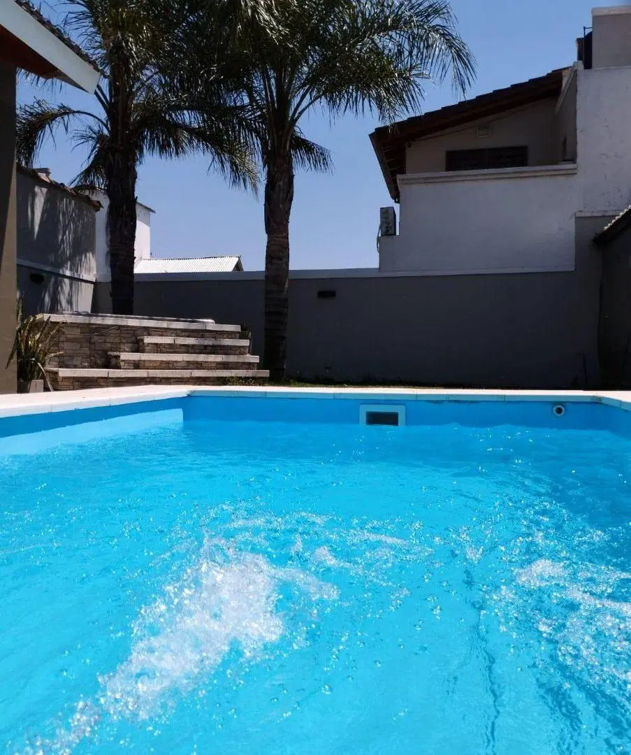 Casa en Nuevo Poeta Lugones, Zona Norte, 3 dormitorios, pileta y quincho 4