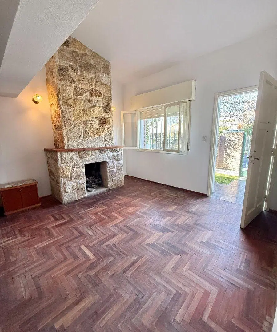 Casa en venta - Cerro de las Rosas, 3 dormitorios. Una sola planta. 2