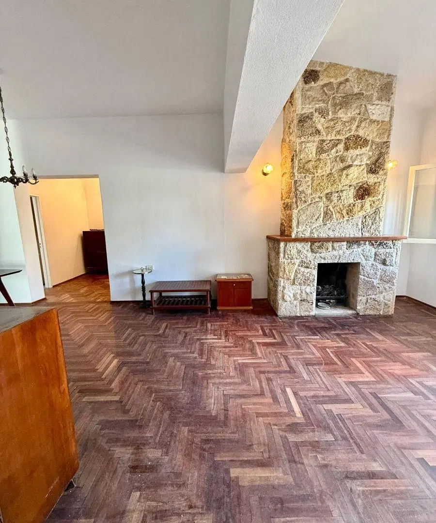 Casa en venta - Cerro de las Rosas, 3 dormitorios. Una sola planta. 5