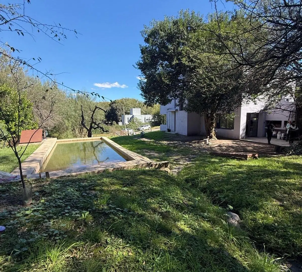 Casa en Alquiler en Country 4 Hojas – Diseño, Luz Natural y Pileta – Mendiolaza 2
