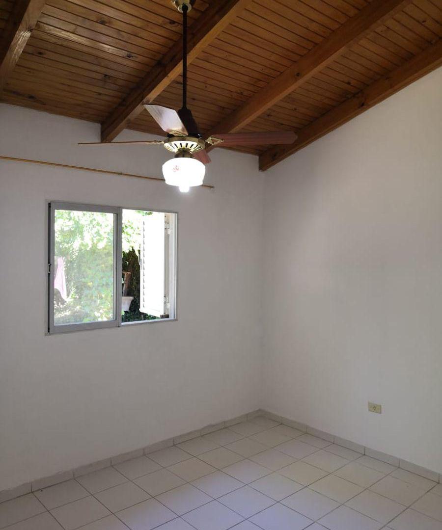 Foto de Casa con 3 dormitorios y 750m2 de terreno, en venta en Piñero, imagen 5
