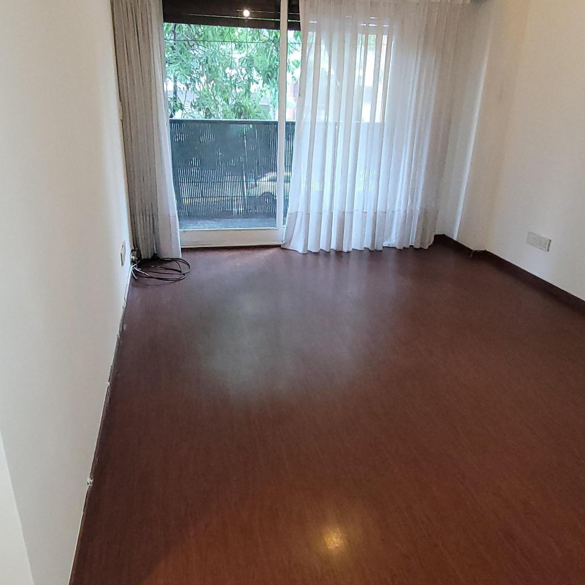 Departamento 2 y 1/2 Ambientes, Avda Directorio, Dueño Vende 3
