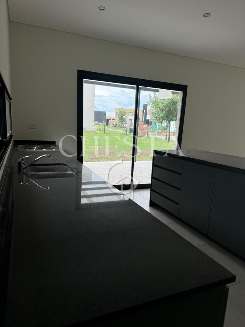 Foto de Casa en Alquiler en Manzanares, Pilar, G.B.A. Zona Norte, imagen 3