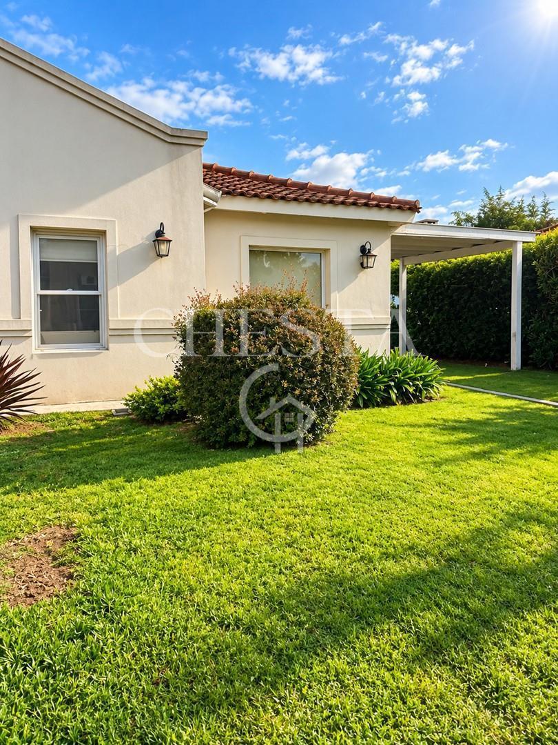 Foto de Casa en Venta en Champagnat, Pilar, G.B.A. Zona Norte, imagen 2