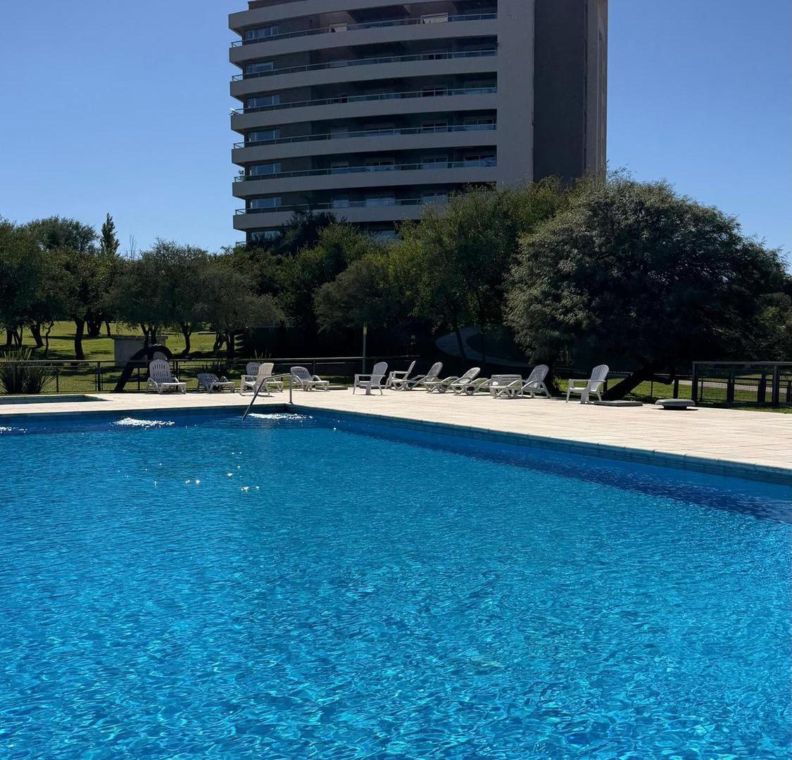 Departamento 3 Dormitorios en Milénica IV  Cochera  Seguridad 24 hs  Categoría