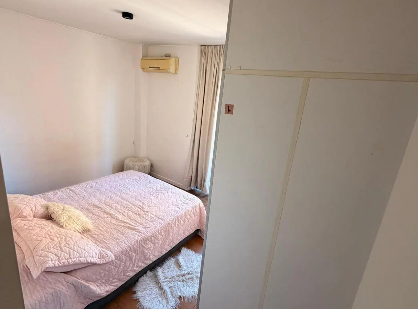 2 Dormitorio frente con balcón - Chile 215 - Nueva Córdoba 3