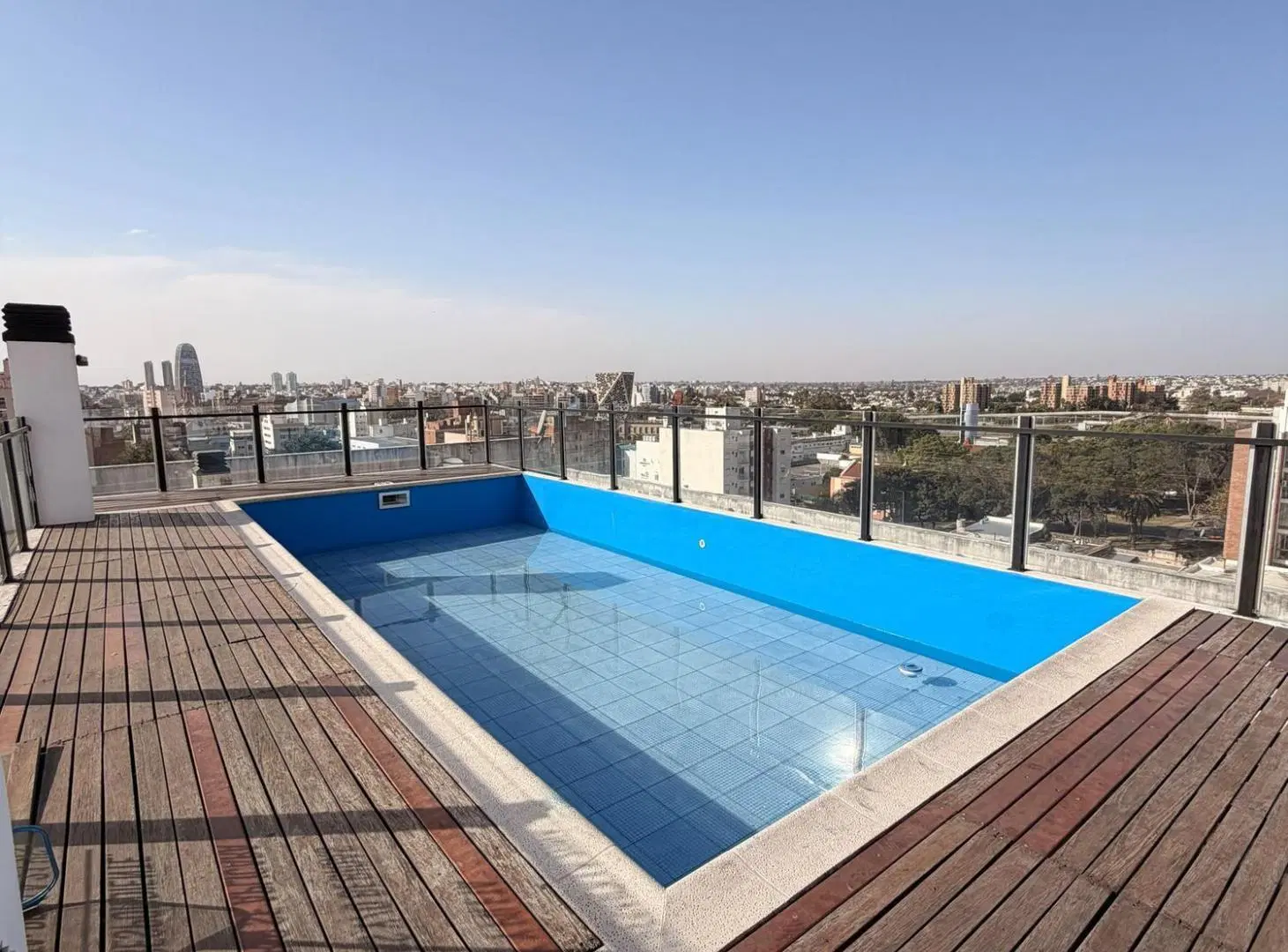 1 Dormitorio con patio y asador - Parana 353 - Barrio Centro 1