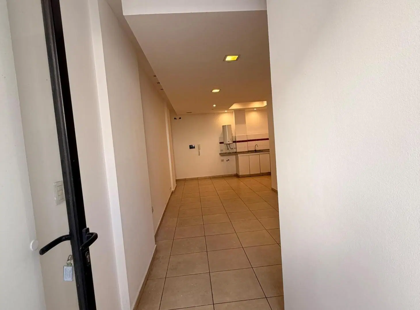 1 Dormitorio con patio y asador - Parana 353 - Barrio Centro 2