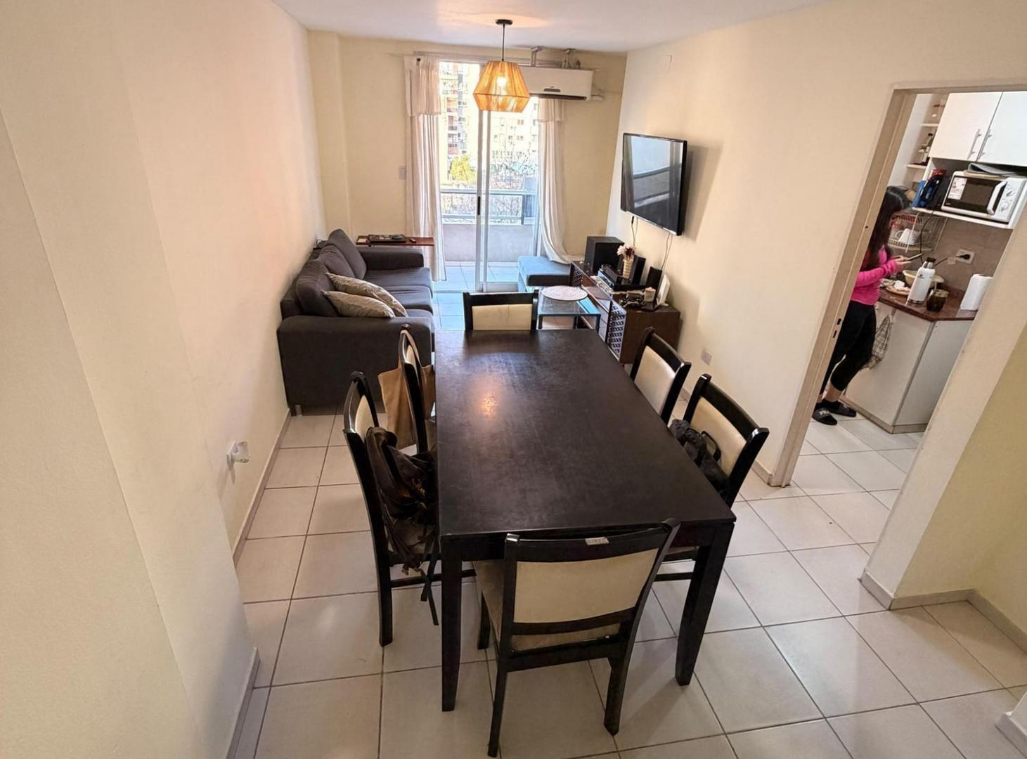 Foto de 2 Dormitros 2 Baños - Av. Velez Sarsfield 840 - Nueva Cordoba, imagen 3