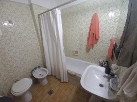 Departamento 2 Amb Al Frente - Barrio La Perla 2
