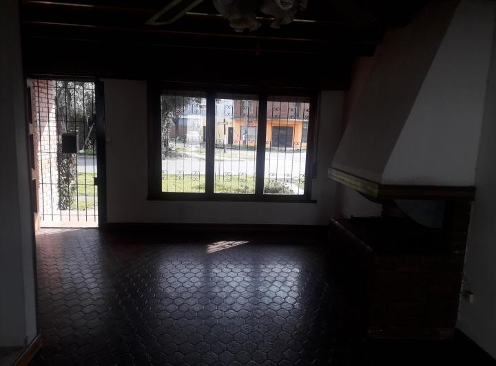  CASA 4 AMB Z/ BARRIO BOSQUE ALEGRE 3