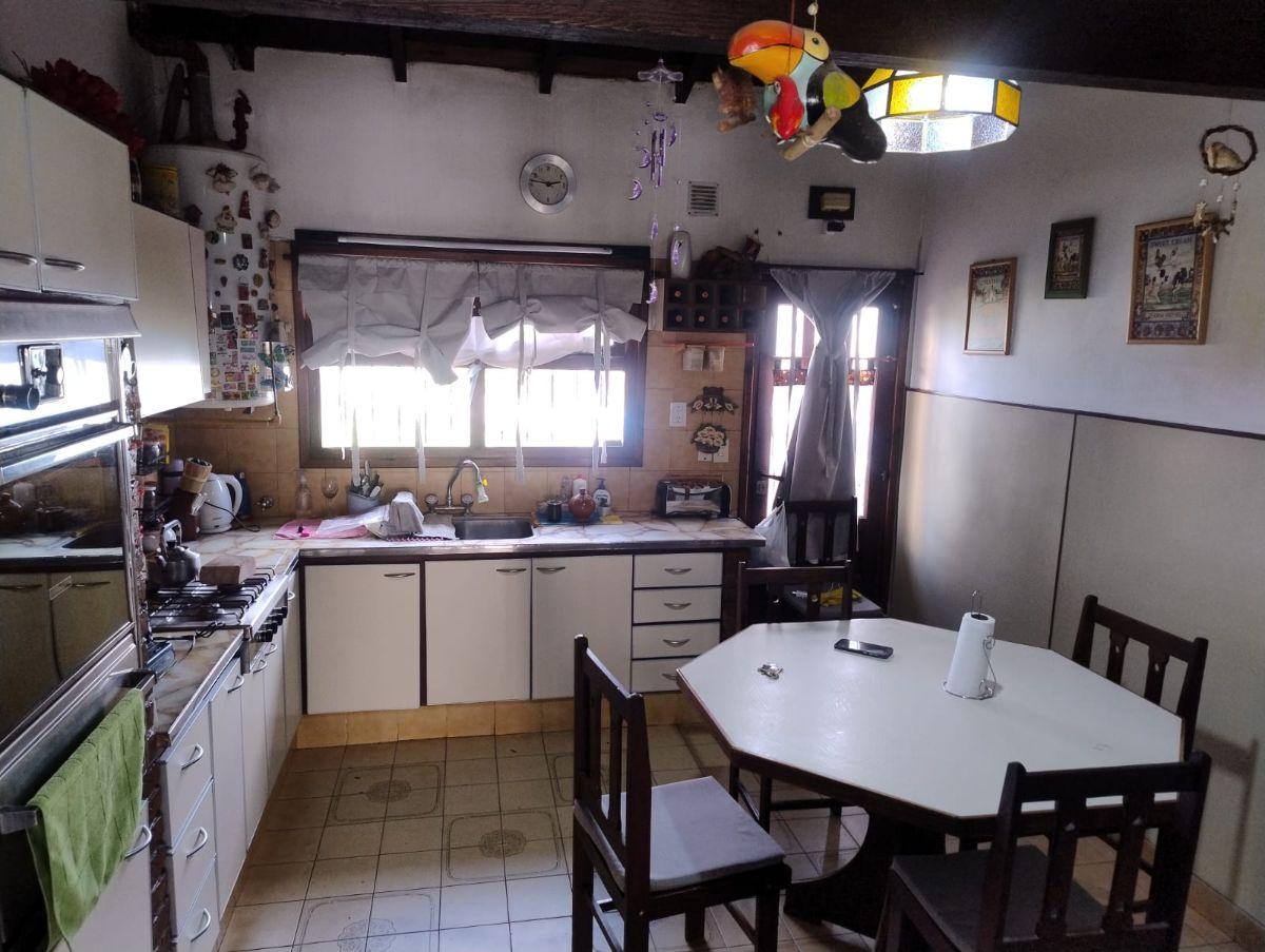 Foto de CASA 4 AMB + P.H 3 AMB Z/ BARRIO 2 DE ABRIL, imagen 4
