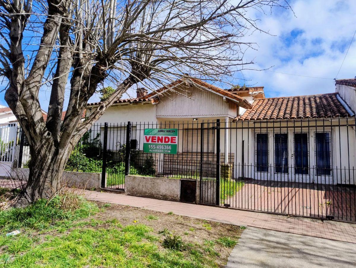 Foto de VENTA CASA 3 AMBIENTES ZONA NAPOLES AL 6800, imagen 1