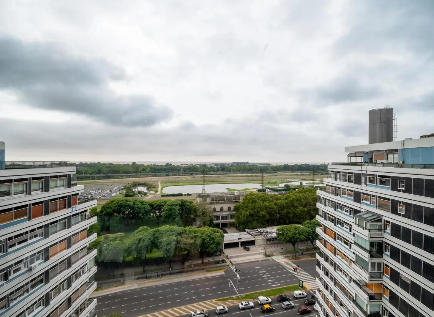 Exclusivo Departamento Av Libertador 4444 400mts2 en Alquiler 4 dormitorios Amenities Piso Alto 2