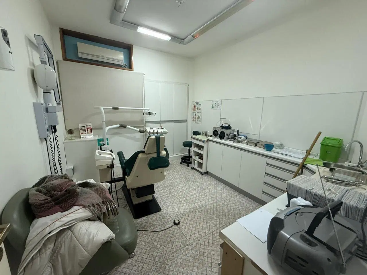 ALQUILER OFICINAS Y/O CONSULTORIOS - BARRIO CENTRO 2